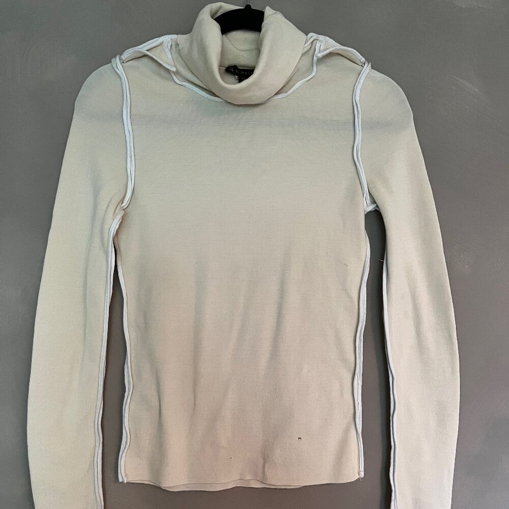 Burberry Turtle Neck Wool Cream Sweater XS